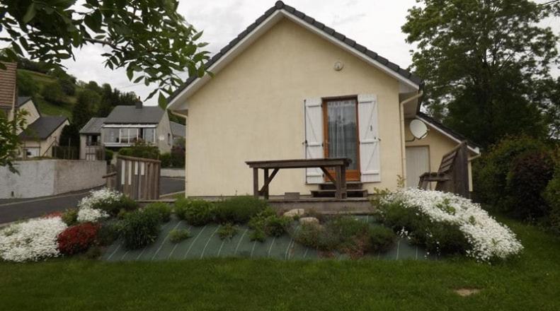 Cantal Gite Au Pied Du Griou Super Lioran Saint-Jacques-des-Blats Exterior foto